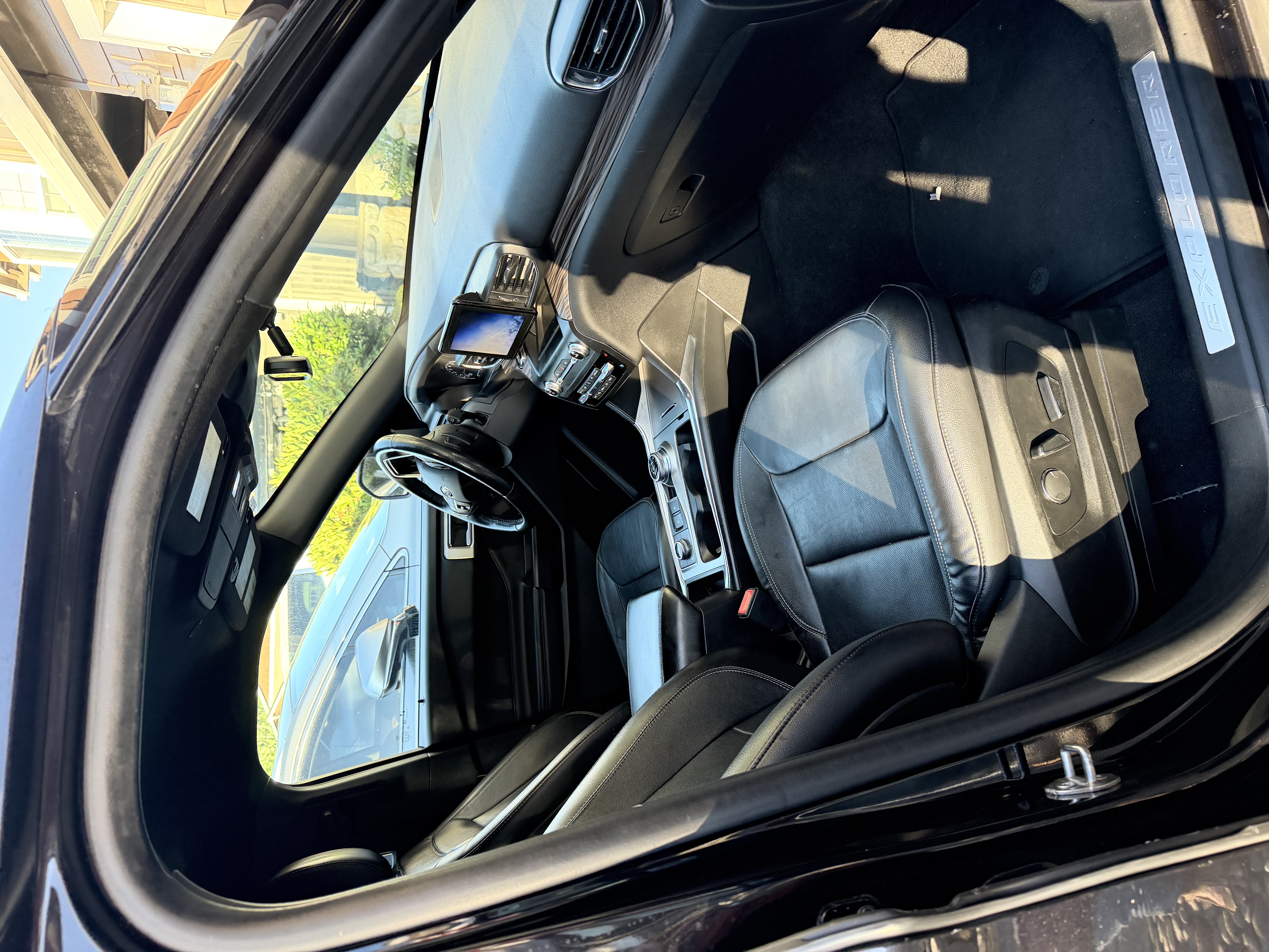 Used 2020 Ford Explorer Limited AWD/4WD image 26