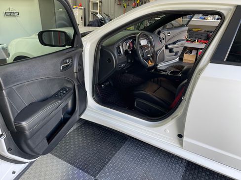 Used 2016 Dodge Charger SRT Hellcat w/ Harman/Kardon Audio Group image 29