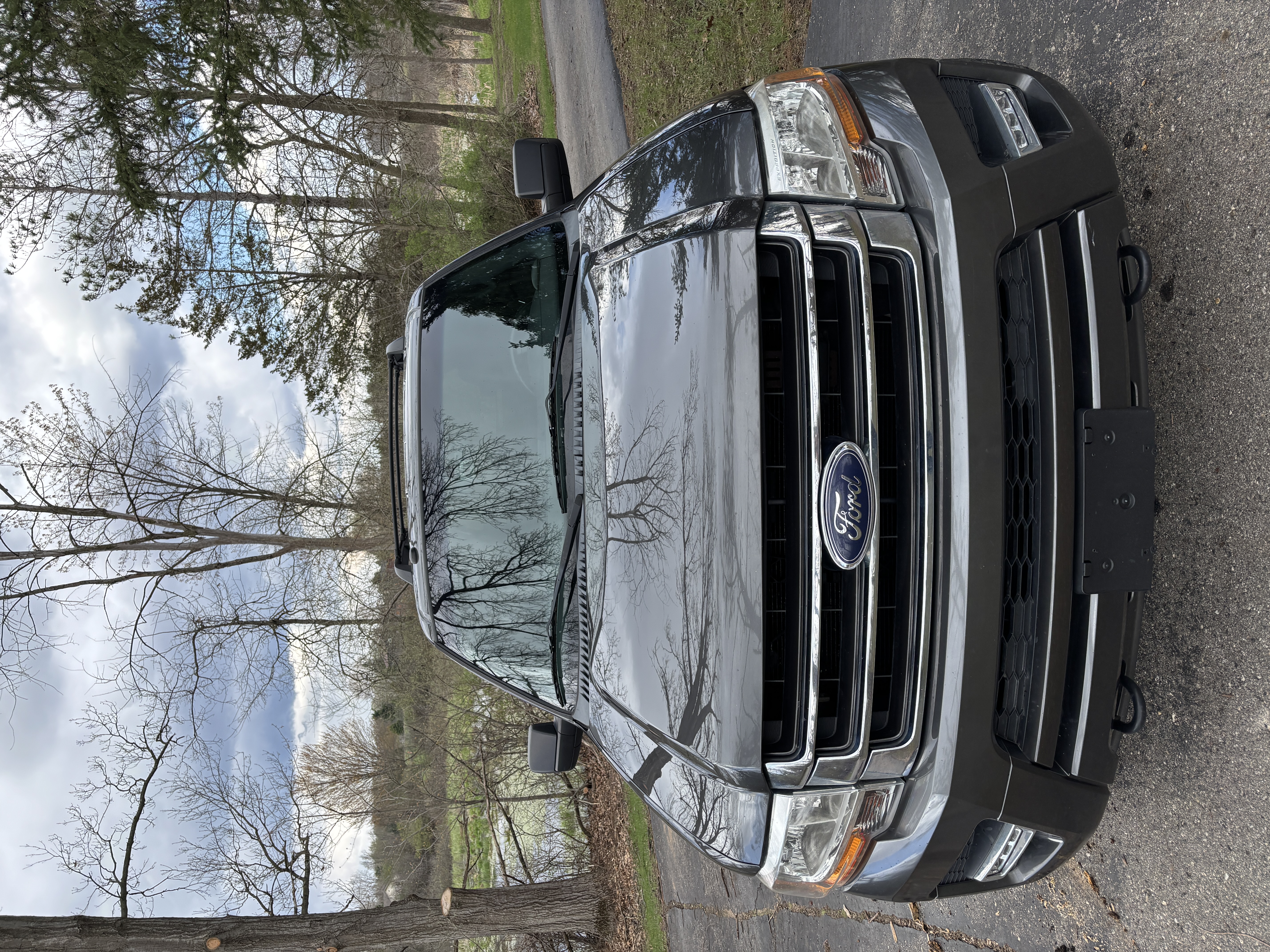 Used 2017 Ford Expedition XLT w/ Equipment Group 201A AWD/4WD image 5