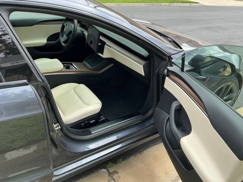 Used 2023 Tesla Model S Standard Range AWD/4WD image 6