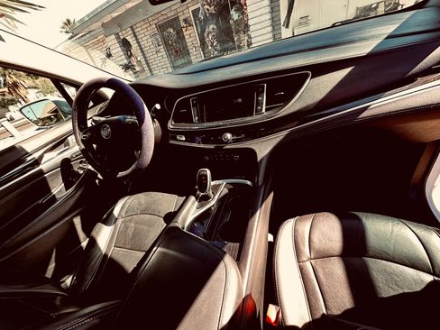 Used 2020 Buick Enclave Avenir w/ Avenir Technology Package image 11