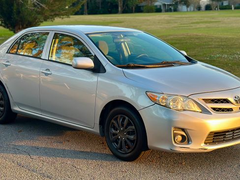 Used 2013 Toyota Corolla L image 5
