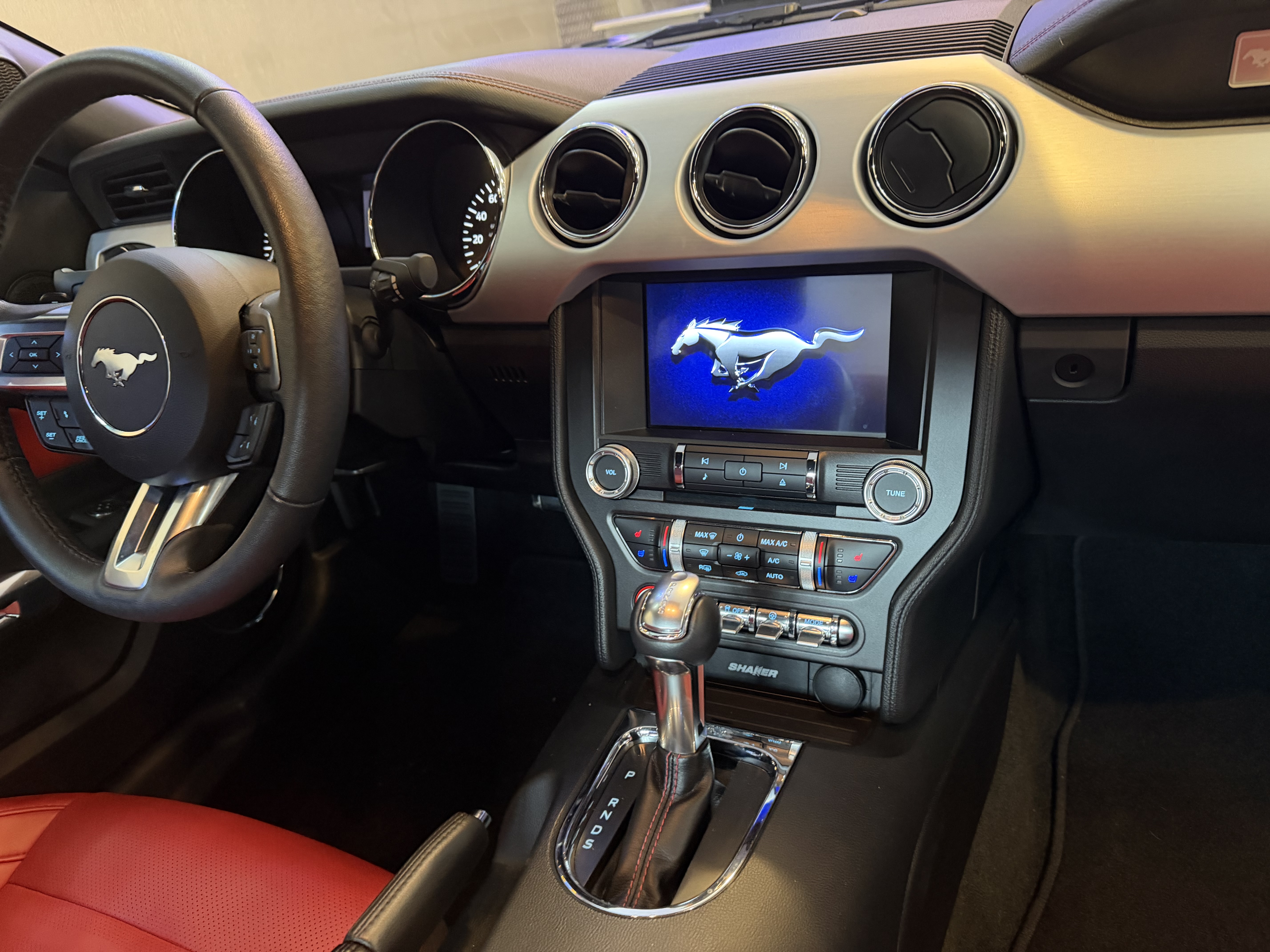 Used 2016 Ford Mustang GT Premium w/ Equipment Group 401A RWD image 4