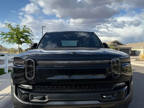 Used 2025 Rivian R1T Adventure AWD/4WD image 4