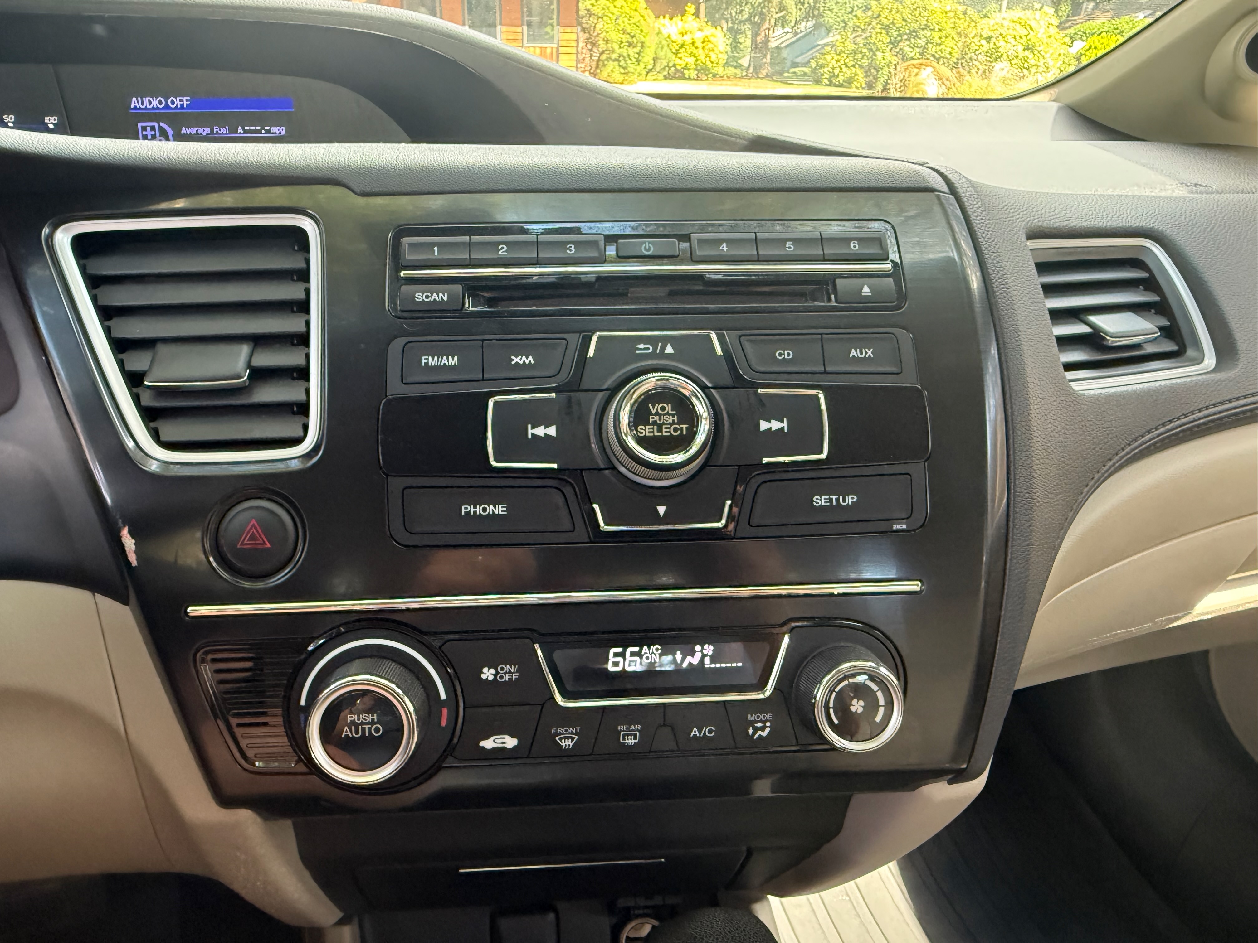 Used 2013 Honda Civic Hybrid Sedan image 21