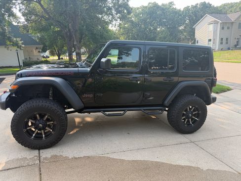 Used 2021 Jeep Wrangler Unlimited Rubicon AWD/4WD image 1