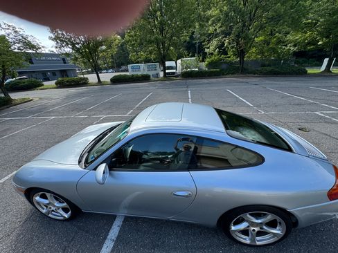 Used 1999 Porsche 911 GT3 RS image 10
