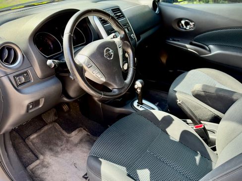 Used 2014 Nissan Versa Note SV FWD image 9