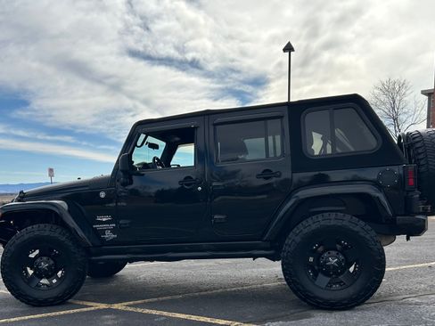 Used 2009 Jeep Wrangler Unlimited Sahara w/ Trailer Tow Group image 12