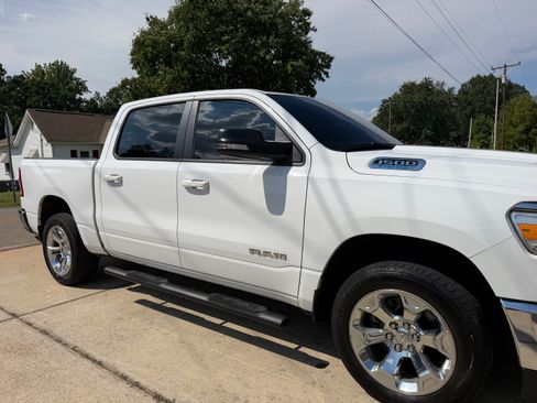 Used 2022 RAM 1500 Big Horn AWD/4WD image 2