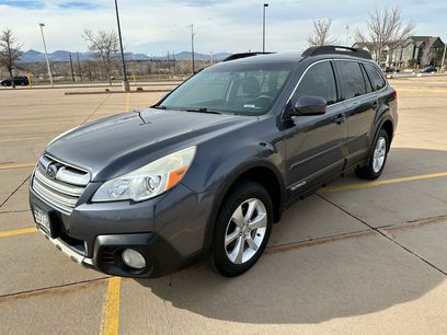 Used 2014 Subaru Outback 2.5i Limited w/ Moonroof Package
