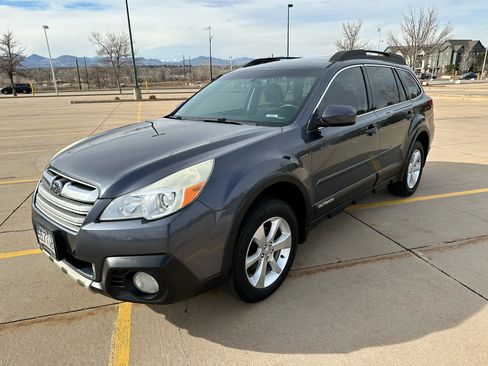 Used 2014 Subaru Outback 2.5i Limited w/ Moonroof Package image 1
