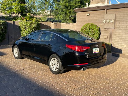 Used 2011 Kia Optima LX w/ Convenience Pkg image 6