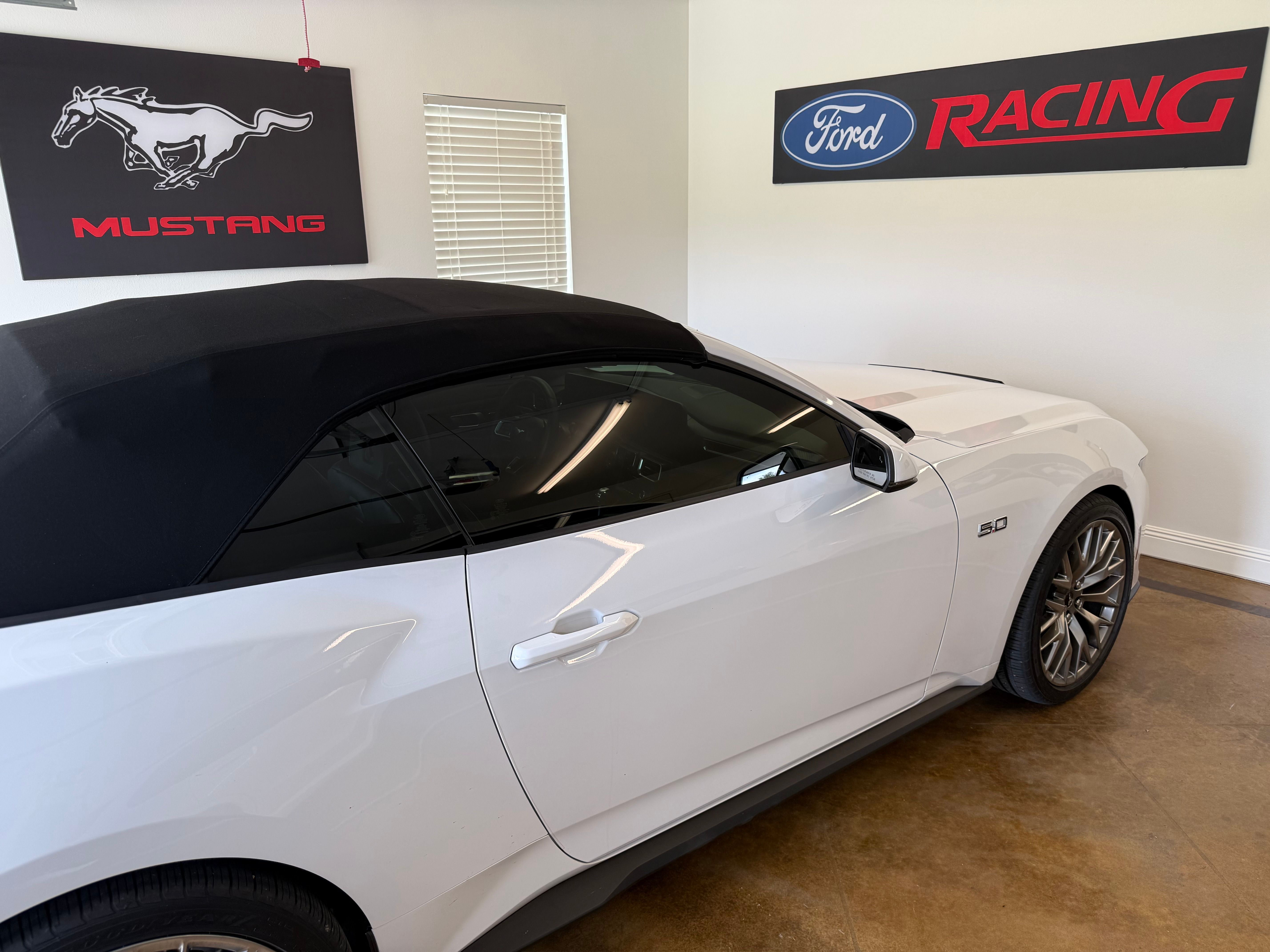 Used 2025 Ford Mustang GT Premium RWD image 17