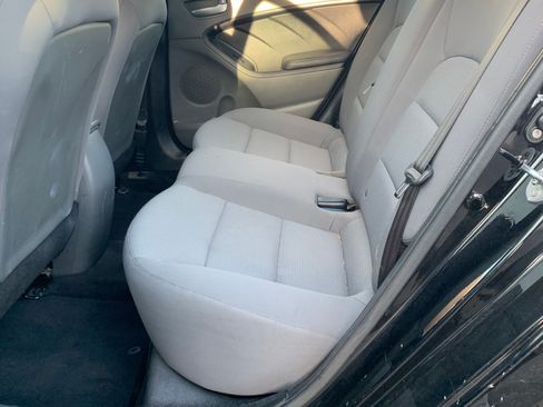 Used 2017 Kia Forte LX image 14