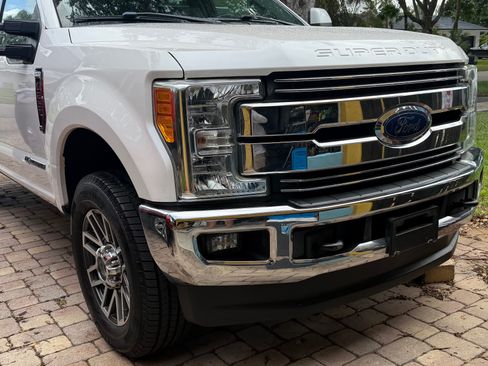 Used 2017 Ford F250 Lariat w/ Lariat Ultimate Package image 8