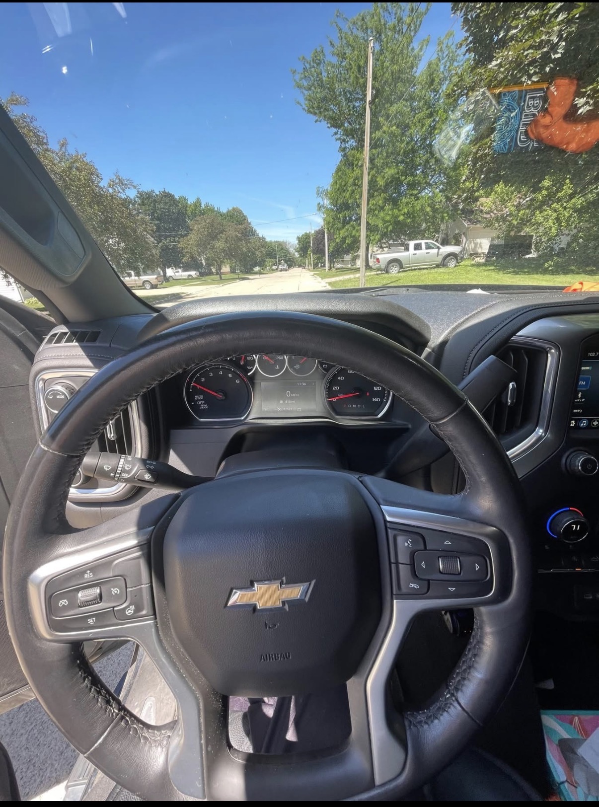 Used 2021 Chevrolet Silverado 1500 LT AWD/4WD image 4