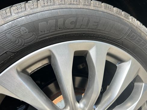 Used 2016 INFINITI QX80 4WD w/ Deluxe Technology Package image 17