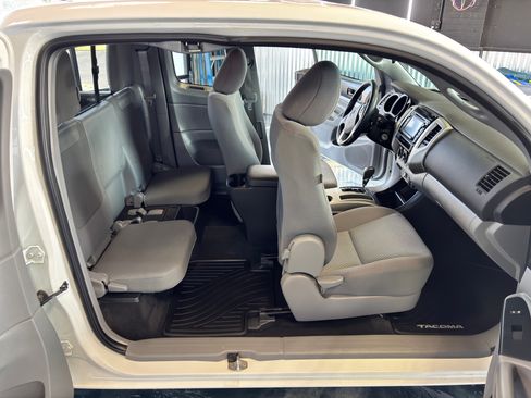 Used 2015 Toyota Tacoma 2WD Access Cab w/ SR5 Package image 21