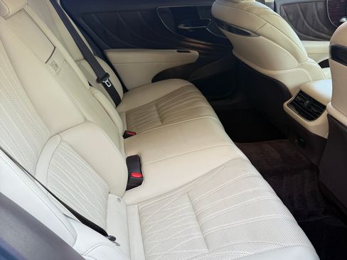 Used 2018 Lexus LS 500 AWD w/ Interior Upgrade Package image 10