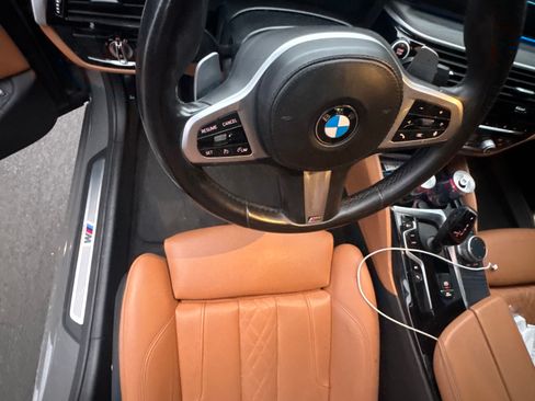 Used 2021 BMW 530e w/ M Sport Package image 15