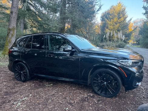 Used 2020 BMW X5 xDrive40i w/ M Sport Package AWD/4WD image 1