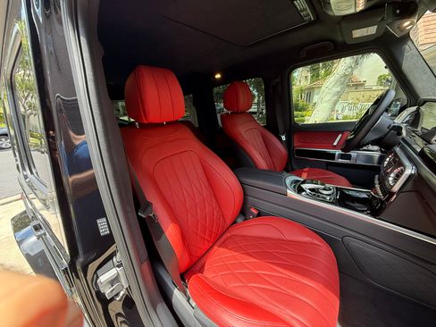 Used 2023 Mercedes-Benz G 550 image 26