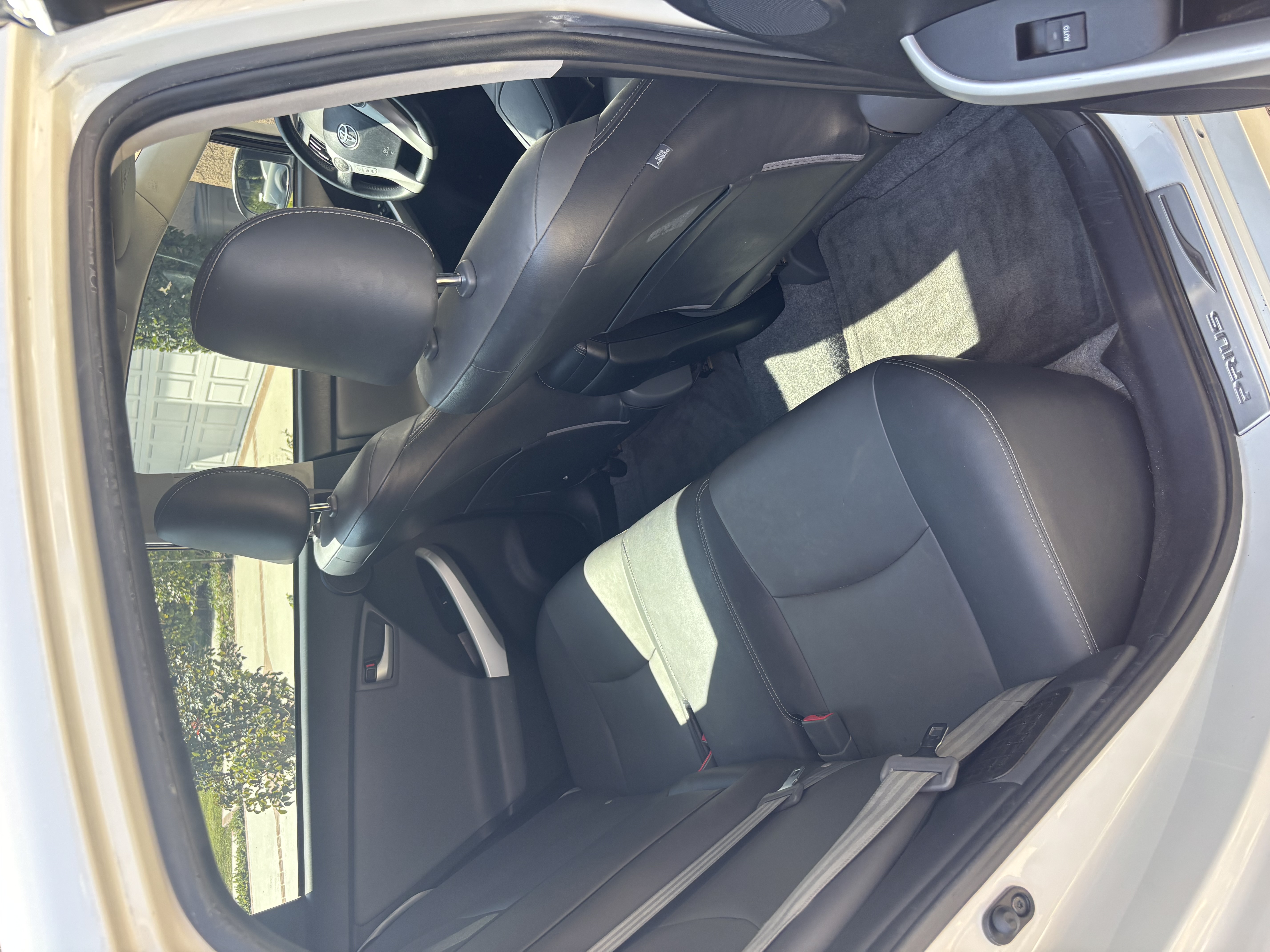 Used 2013 Toyota Prius Four FWD image 4