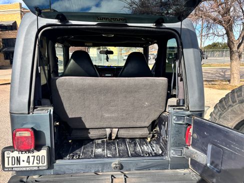 Used 2002 Jeep Wrangler Sport image 9