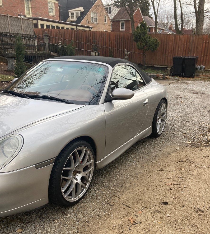 Used 1999 Porsche 911 Carrera 4 AWD/4WD image 2
