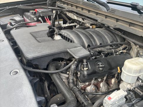 Used 2016 Chevrolet Silverado 1500 LT w/ All Star Edition AWD/4WD image 8