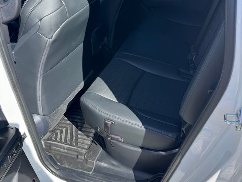 Used 2025 Toyota Tacoma TRD Off-Road w/ TRD Off Road Premium Package image 11