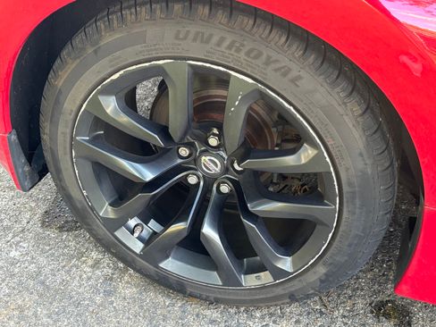 Used 2017 Nissan 370Z Coupe RWD image 12