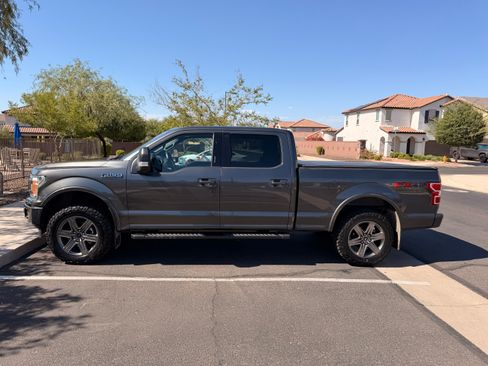 Used 2020 Ford F150 XLT w/ Equipment Group 302A Luxury AWD/4WD image 8