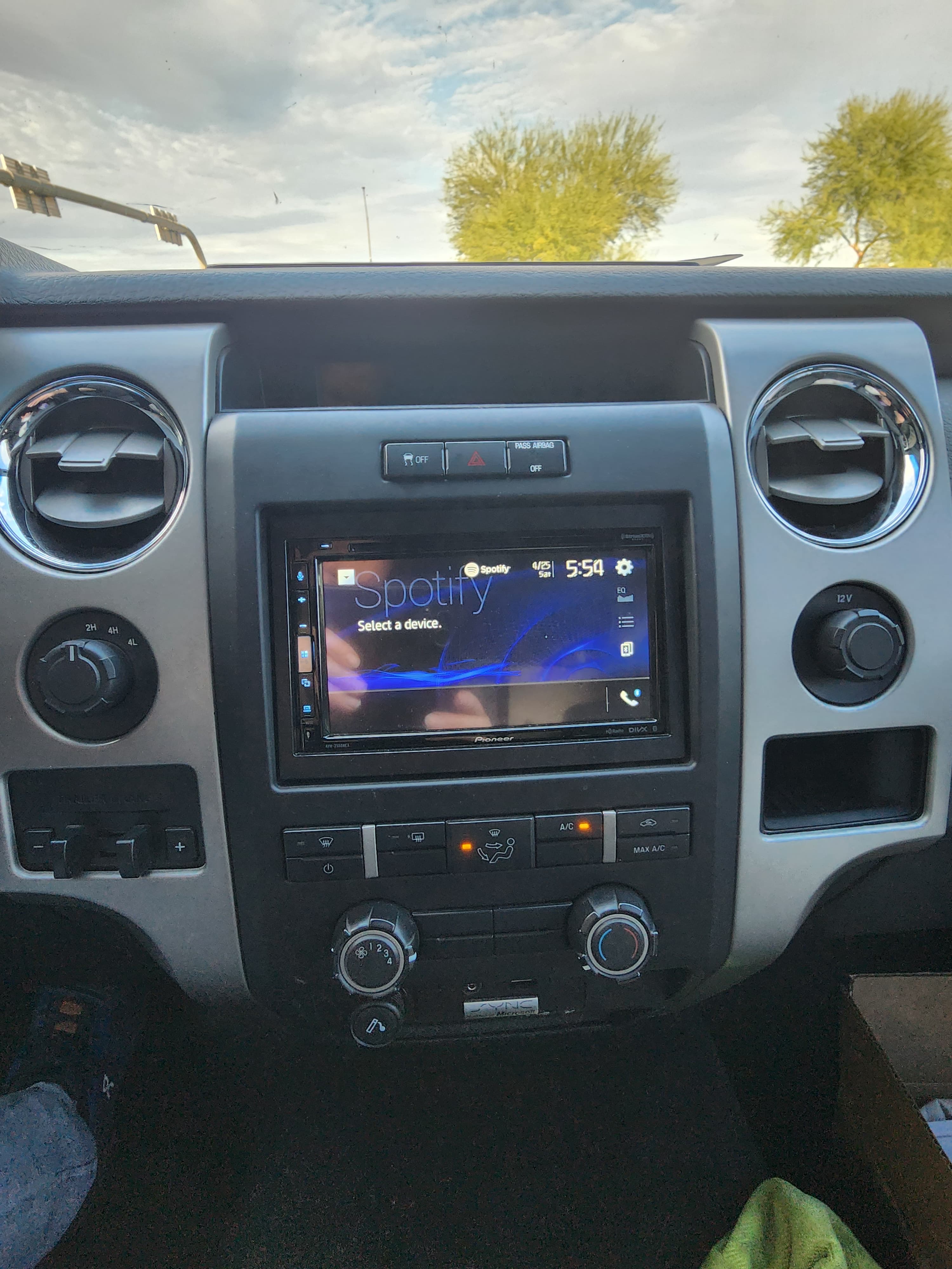 Used 2011 Ford F150 XLT w/ XLT Chrome Pkg AWD/4WD image 27