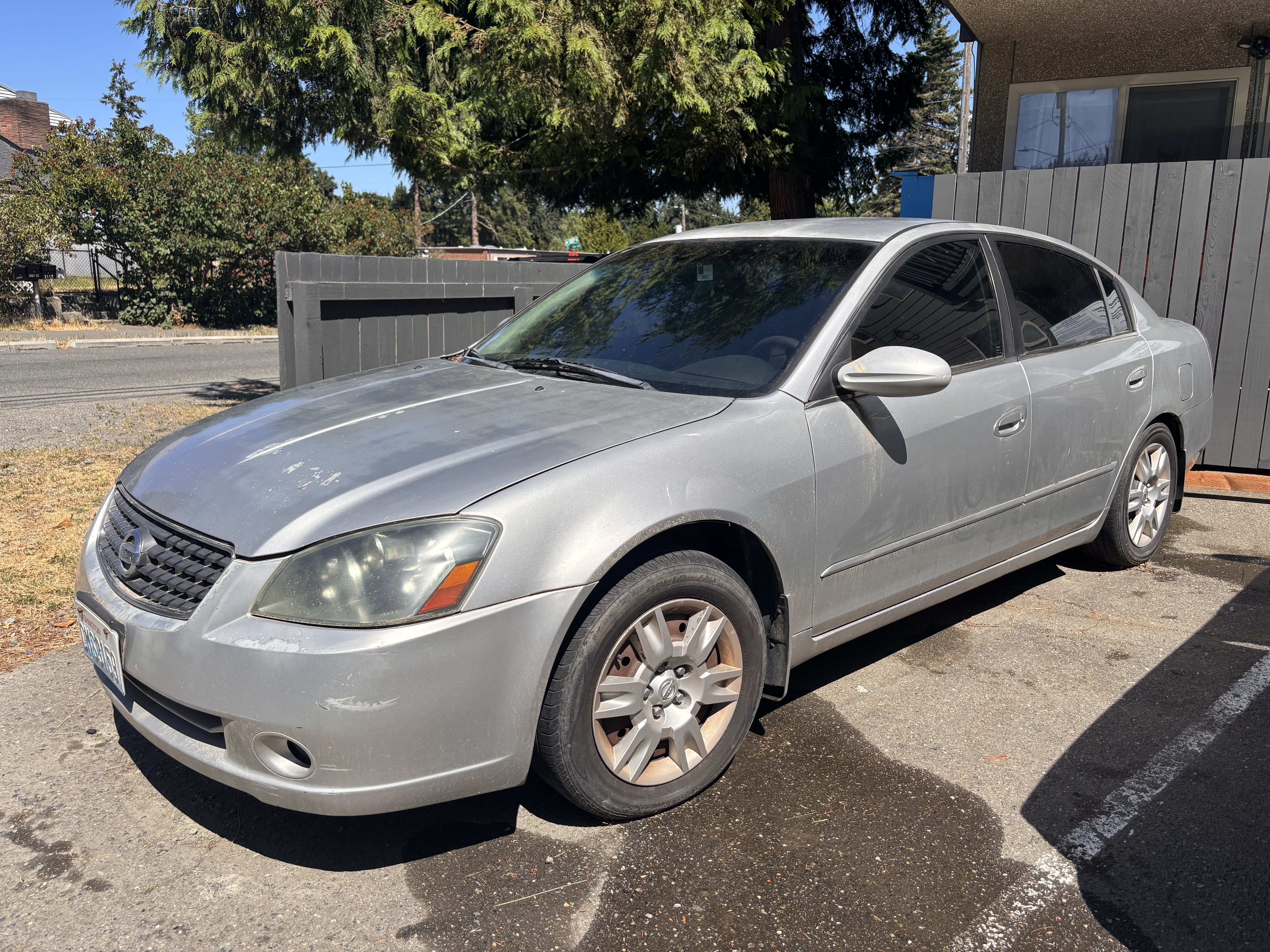 Used 2005 Nissan Altima 2.5 S w/ (S02) Side Airbags Pkg FWD image 4