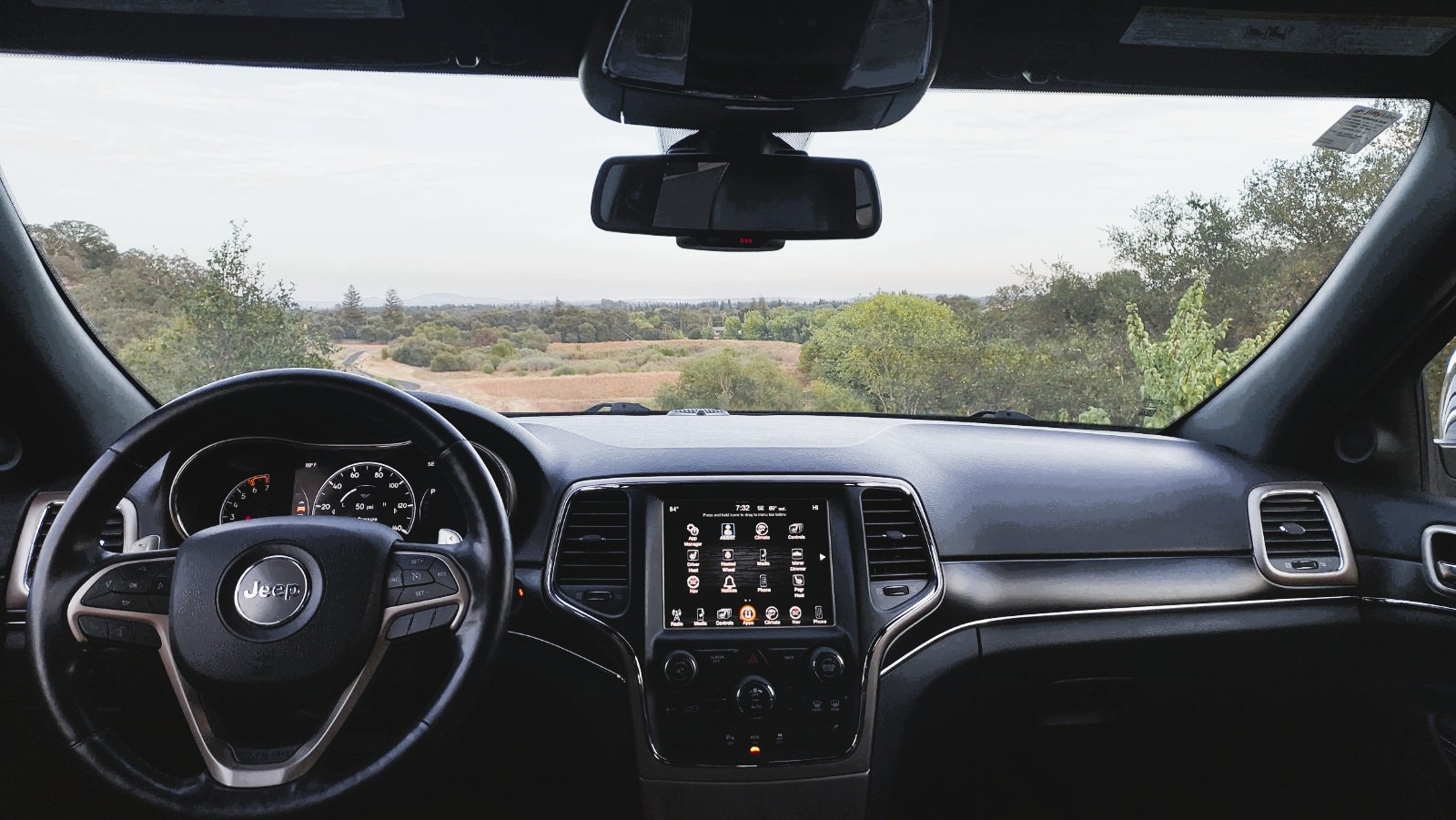 Used 2014 Jeep Grand Cherokee Limited AWD/4WD image 15