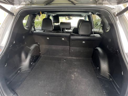 Used 2018 Toyota RAV4 SE w/ Power Extra Value Package image 11