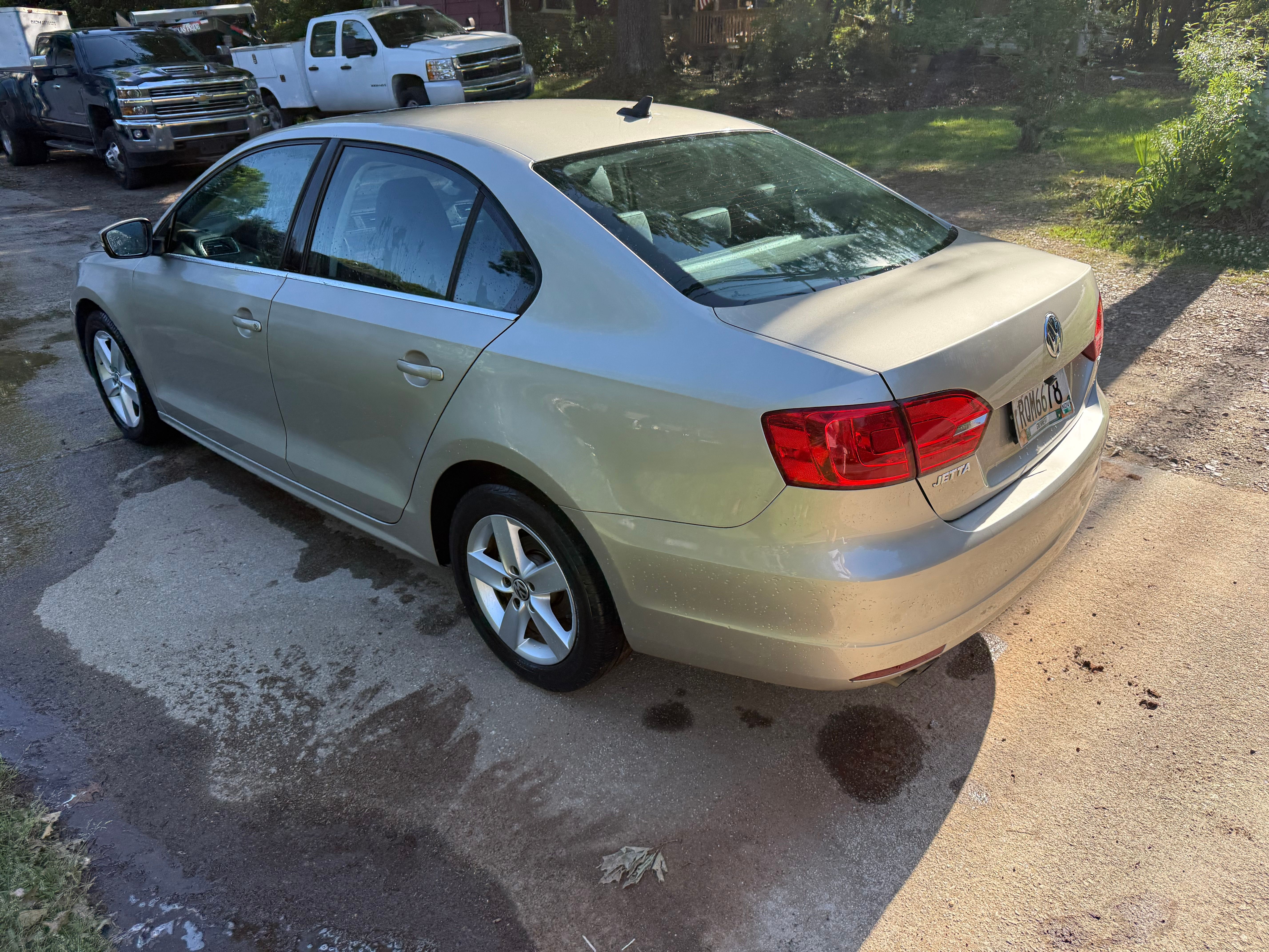 Used 2013 Volkswagen Jetta TDI FWD image 17