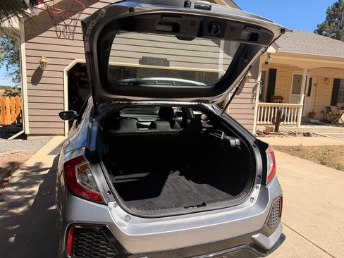 Used 2018 Honda Civic Sport image 9