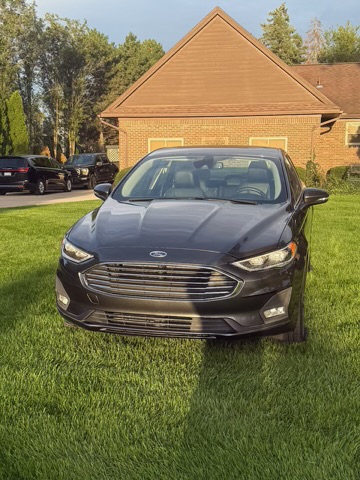 Used 2020 Ford Fusion Titanium AWD/4WD image 11