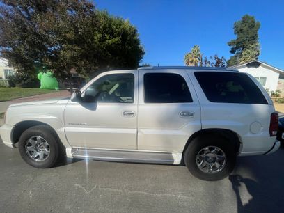 Used 2005 Cadillac Escalade AWD