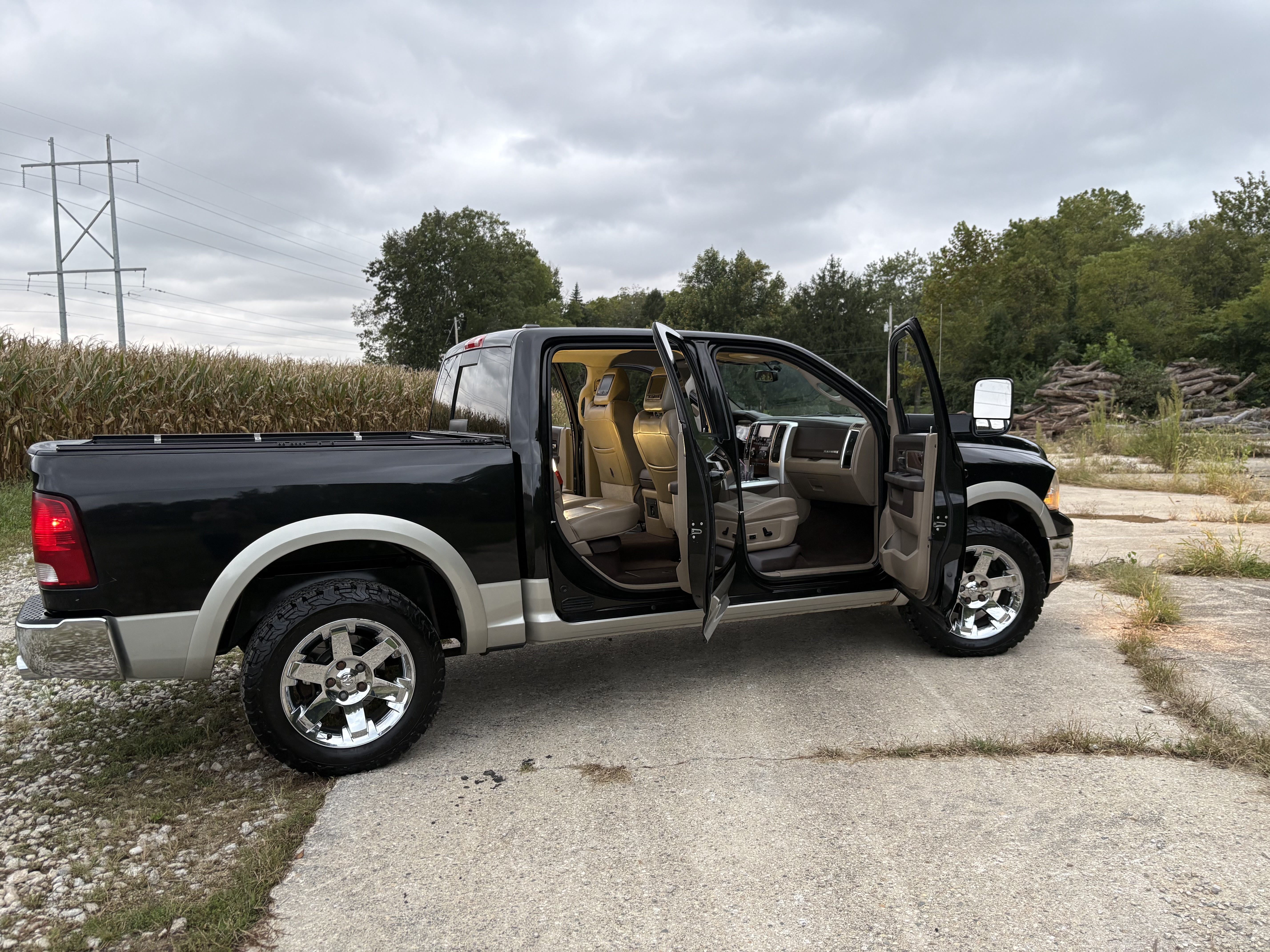 Used 2010 Dodge Ram 1500 Truck Laramie w/ Protection Group AWD/4WD image 18