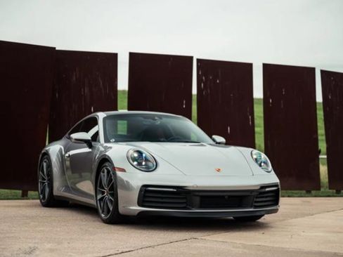 Used 2022 Porsche 911 Carrera S image 5
