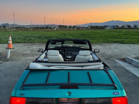 Used 1993 Ford Mustang LX image 8