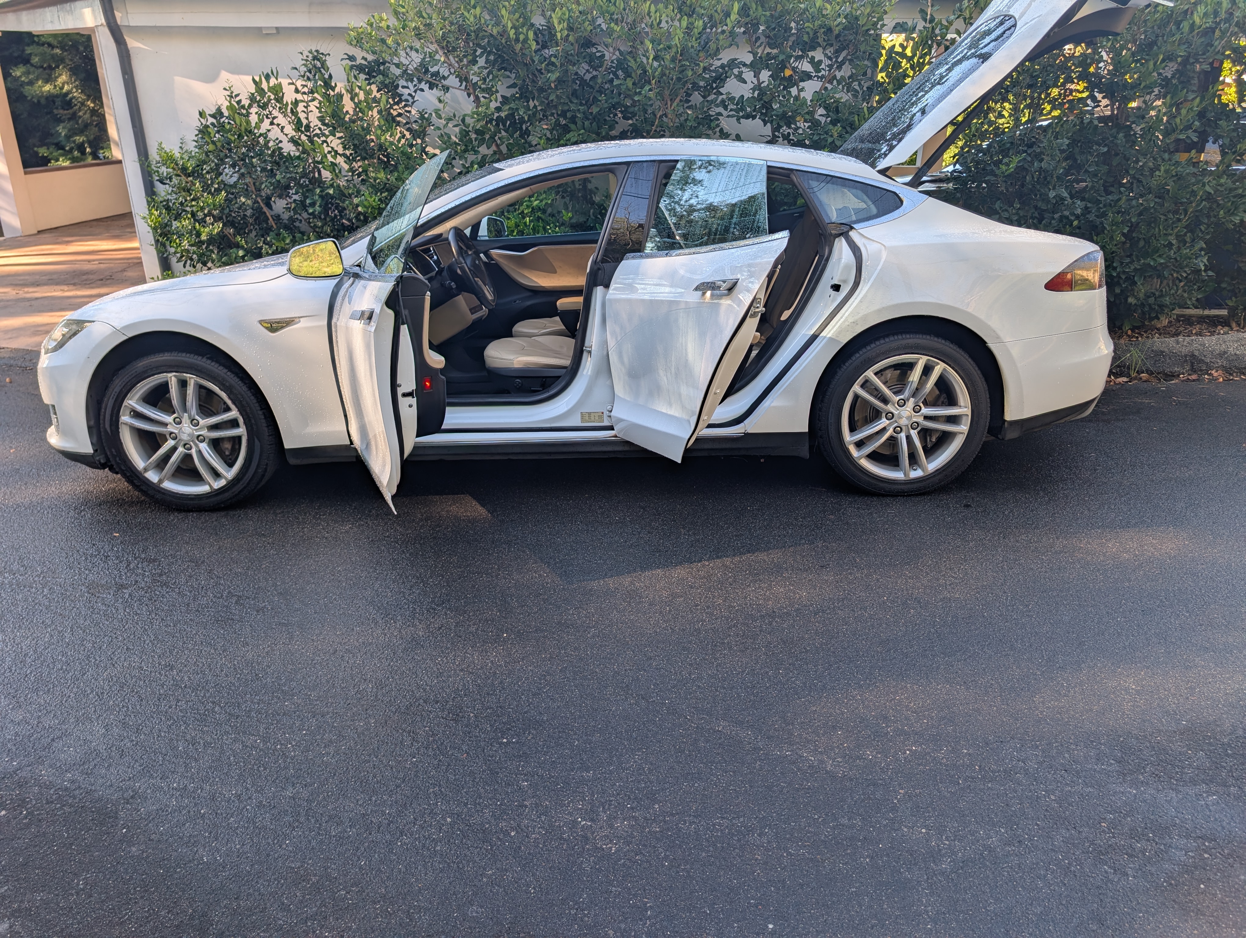 Used 2013 Tesla Model S RWD image 13