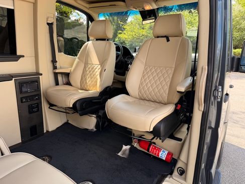 Used 2017 Mercedes-Benz Sprinter 3500 image 29