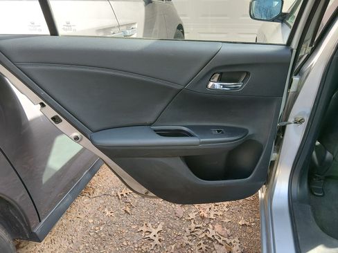 Used 2015 Honda Accord Sport image 26