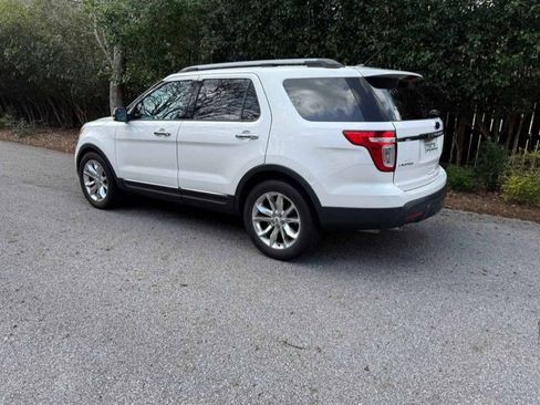 Used 2014 Ford Explorer Limited w/ Equipment Group 301A image 14