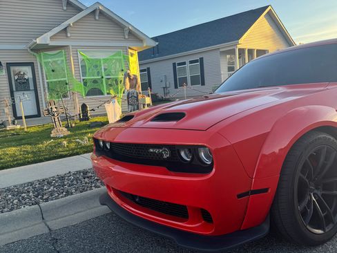 Used 2023 Dodge Challenger SRT Hellcat w/ Driver Convenience Group image 11